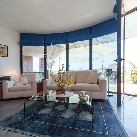 Holiday home Baia Blu Attico Aurora *