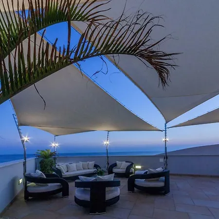 Baia Blu Attico Aurora Holiday home *